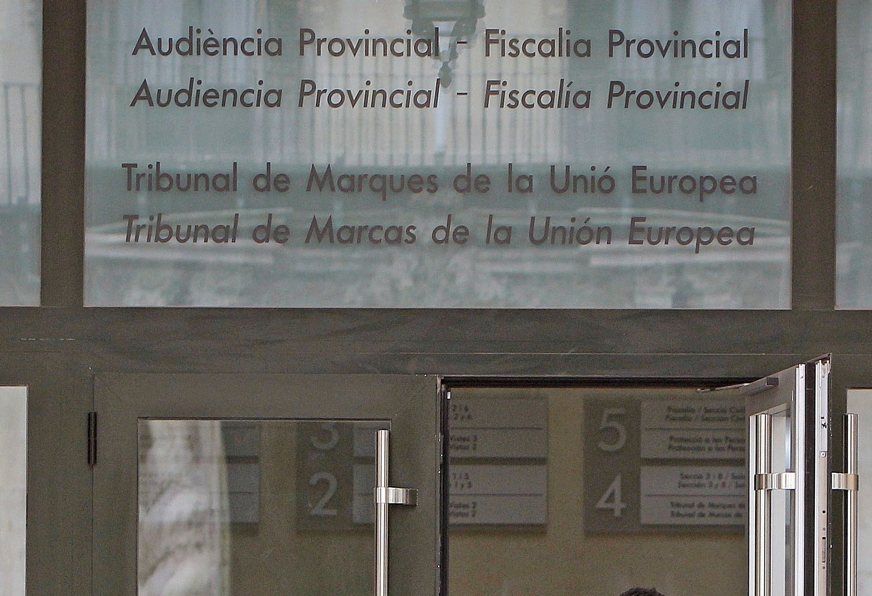 La Audiencia de Alicante condena a cinco años de prisión a un hombre que abusó sexualmente de su nieta durante años La Audiencia de Alicante condena a cinco años de prisión a un hombre que abusó sexualmente de su nieta durante años
