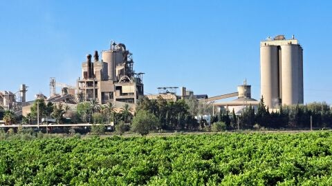 F&aacute;brica de Cemex en Alicante