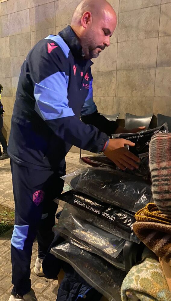 El Levante envía ayuda a los afectados por el incendio de Campanar