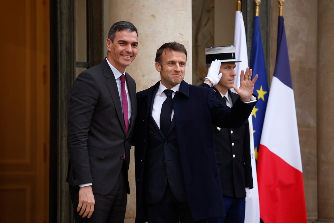 Macron: "Hay que prepararse para que Rusia ataque" Macron: "Hay que prepararse para que Rusia ataque"