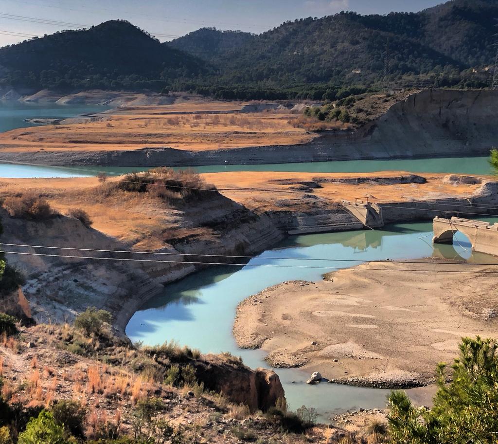 Los pantanos de la comarca, bajo mínimos Los pantanos de la comarca, bajo mínimos