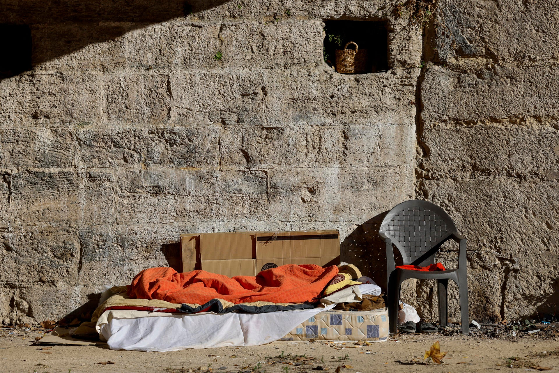 Crece el número de trabajadores con sueldo que viven en la calle por los altos precios de la vivienda en Mallorca Crece el número de trabajadores con sueldo que viven en la calle por los altos precios de la vivienda en Mallorca