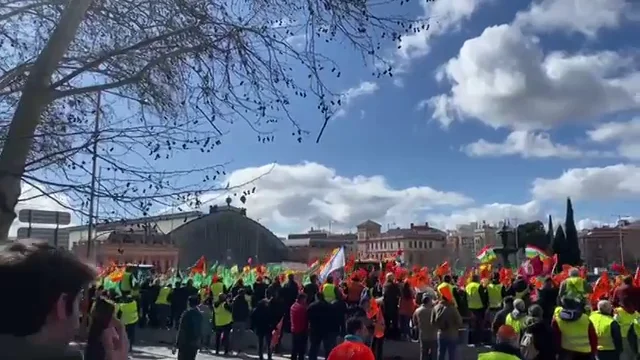 La marcha de tractores de la Comunidad de Madrid llega a Atocha La marcha de tractores de la Comunidad de Madrid llega a Atocha