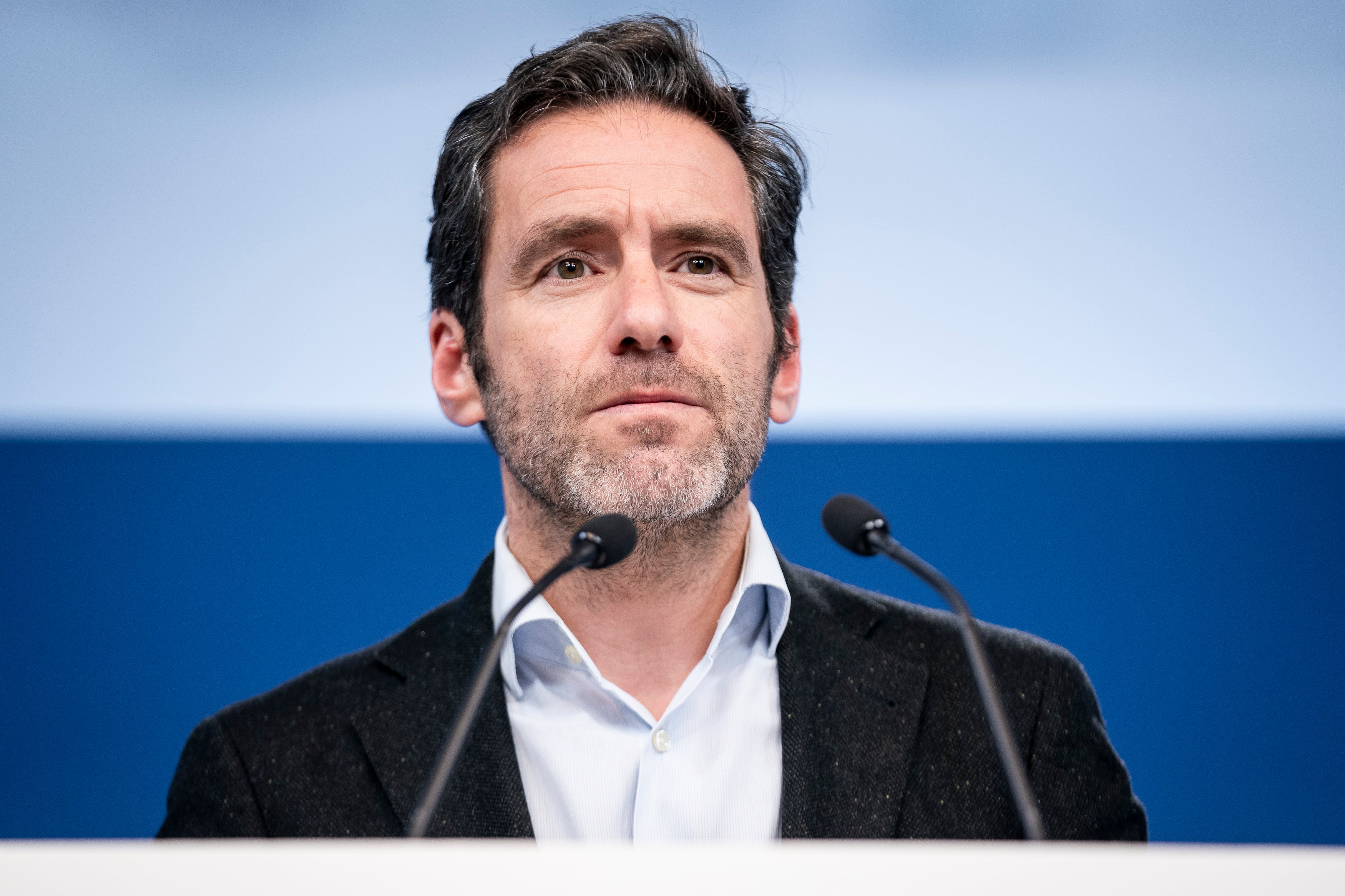 El PP critica que se exijan explicaciones a Ayuso mientras Sánchez no aclara el "conflicto de intereses" de su mujer El PP critica que se exijan explicaciones a Ayuso mientras Sánchez no aclara el "conflicto de intereses" de su mujer