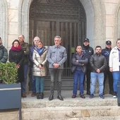 En Valdepeñas minuto de silencio por las víctimas del incendio de Valencia En Valdepeñas minuto de silencio por las víctimas del incendio de Valencia
