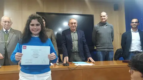 La palentina Isabel Arnaiz Vega obtiene la medalla de oro en la fase regional de la LX Olimpiada Matemática Española de Bachillerato .