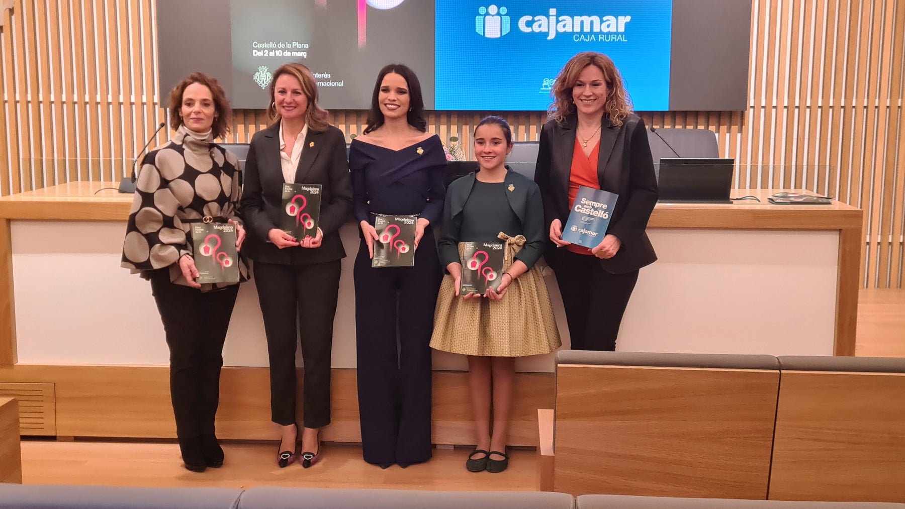 El ayuntamiento comienza hoy el reparto de 40.000 ‘llibrets de festes‘ El ayuntamiento comienza hoy el reparto de 40.000 ‘llibrets de festes‘