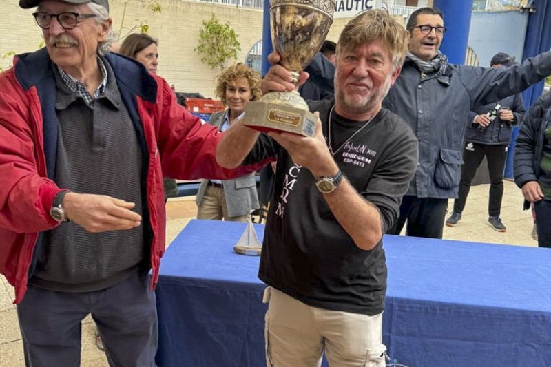 El Club Náutico Villajoyosa se alza con el ánfora del Carritxal El Club Náutico Villajoyosa se alza con el ánfora del Carritxal