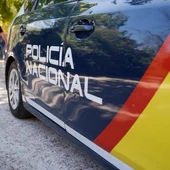 Imagen de archivo de un coche del Cuerpo Nacional de Policía. EFE/Mariscal Imagen de archivo de un coche del Cuerpo Nacional de Policía. EFE/Mariscal