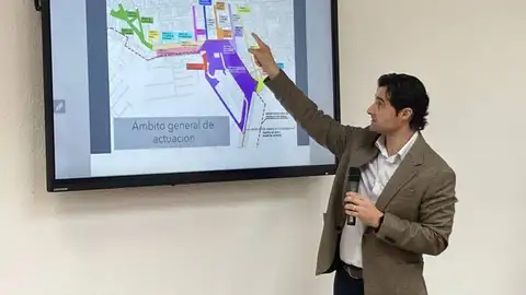 Entrevista al alcalde de Torrevieja, Eduardo Dolón, en Onda Cero Vega Baja Entrevista al alcalde de Torrevieja, Eduardo Dolón, en Onda Cero Vega Baja