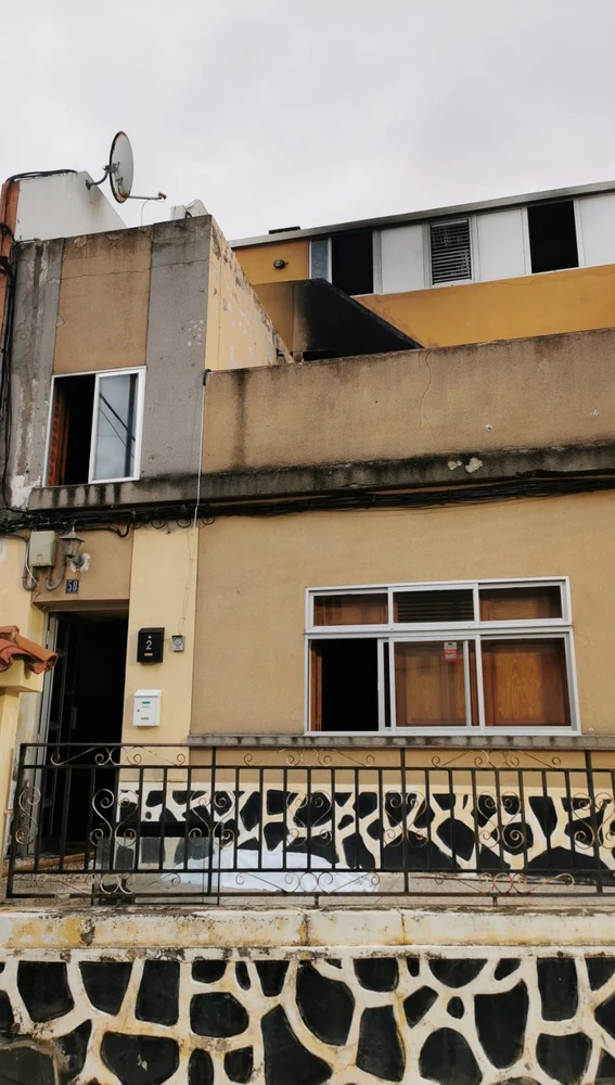 Vivienda en Arucas, Gran Canaria protagonista del incendio declarado esta mañana Vivienda en Arucas, Gran Canaria protagonista del incendio declarado esta mañana