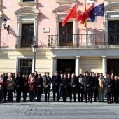 Los municipios de la comarca del Henares muestran su solidaridad con las familias de los fallecidos y afectados por el incendio de Valencia