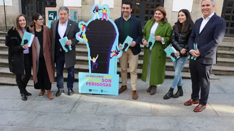 Foto da presentación "As mulleres que opinan son perigosas " 2024 “As mulleres que opinan son perigosas” volven o 15 e 16 de marzo ao Teatro Principal de Pontevedra