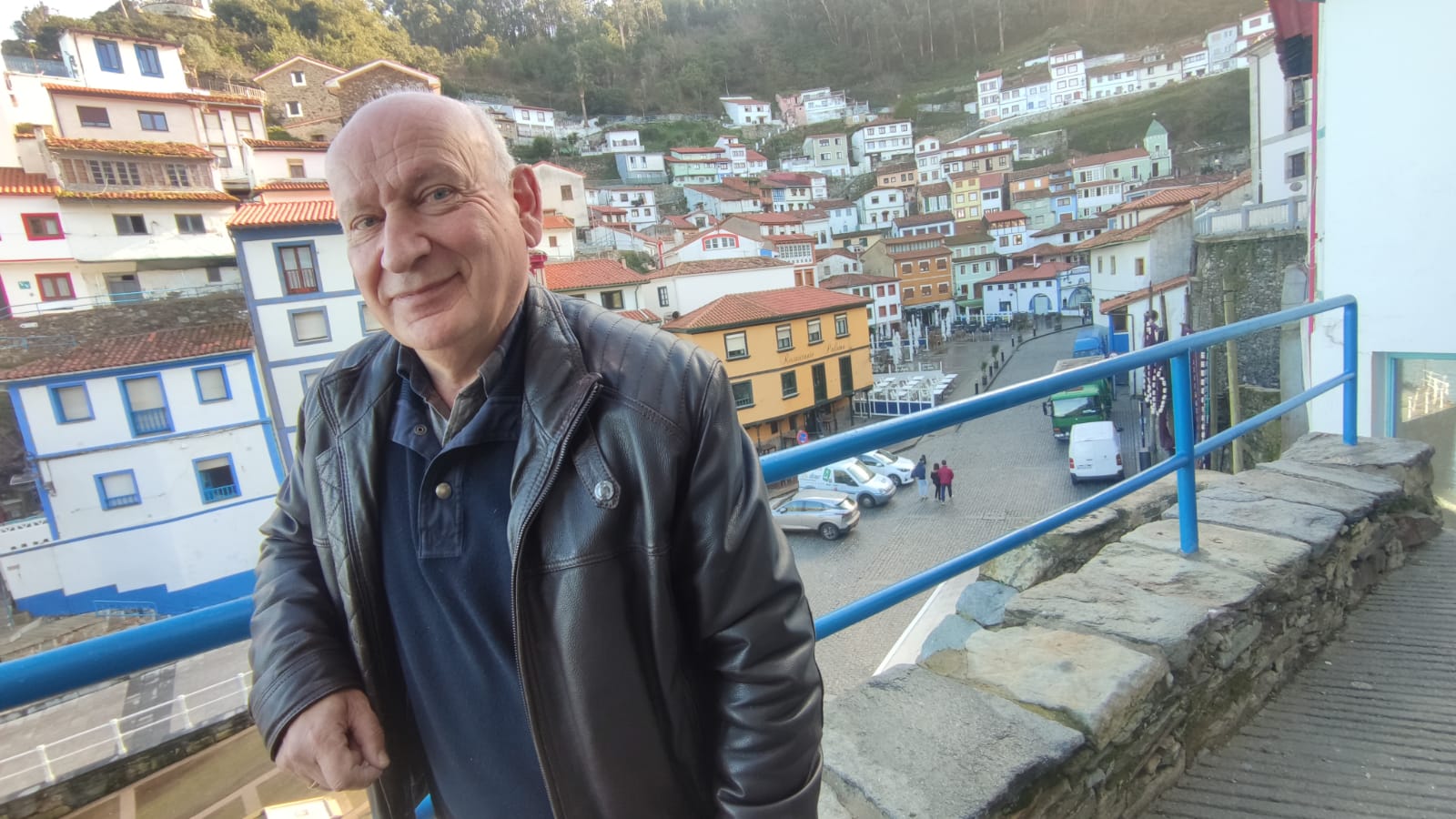 Entrevista al decano de los cronistas en España, Juan Luis Álvarez del Busto Entrevista al decano de los cronistas en España, Juan Luis Álvarez del Busto