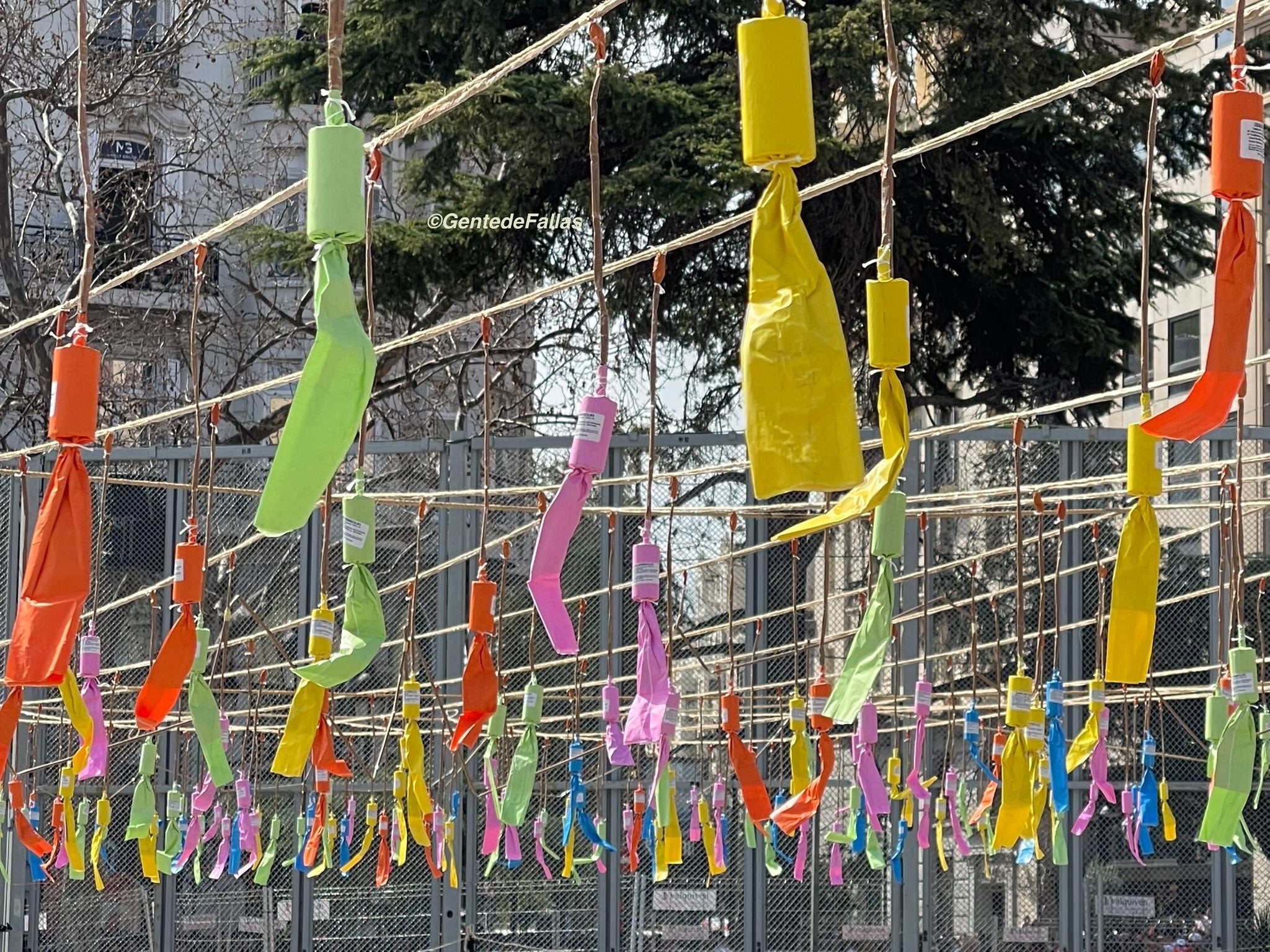 Pirotecnia Martí pondrá el broche final a las fiestas del Sant Pasqual Pirotecnia Martí pondrá el broche final a las fiestas del Sant Pasqual