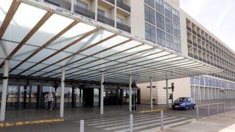 Fallece el hombre ingresado en estado crítico tras una discusión por una plaza de aparcamiento en Alzira