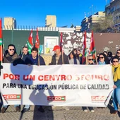 Concentración de CCOO Sevilla ante el CEIP San Pablo Concentración de CCOO Sevilla ante el CEIP San Pablo
