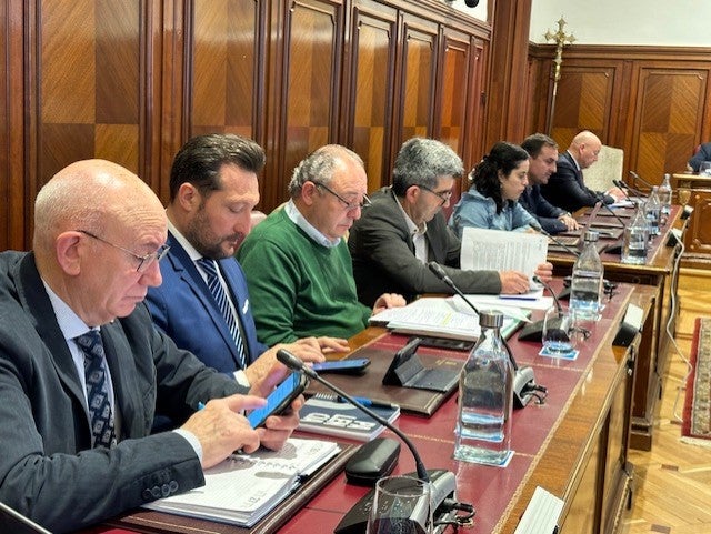 El Pleno de la Diputación aprueba la moción del PP en apoyo a las peticiones y necesidades del sector primario El Pleno de la Diputación aprueba la moción del PP en apoyo a las peticiones y necesidades del sector primario
