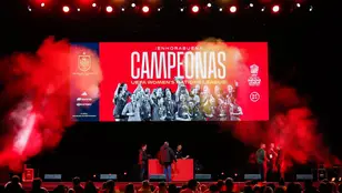 La selección española celebra el título de la Nations League: "¡Vamos a por los Juegos Olímpicos!"