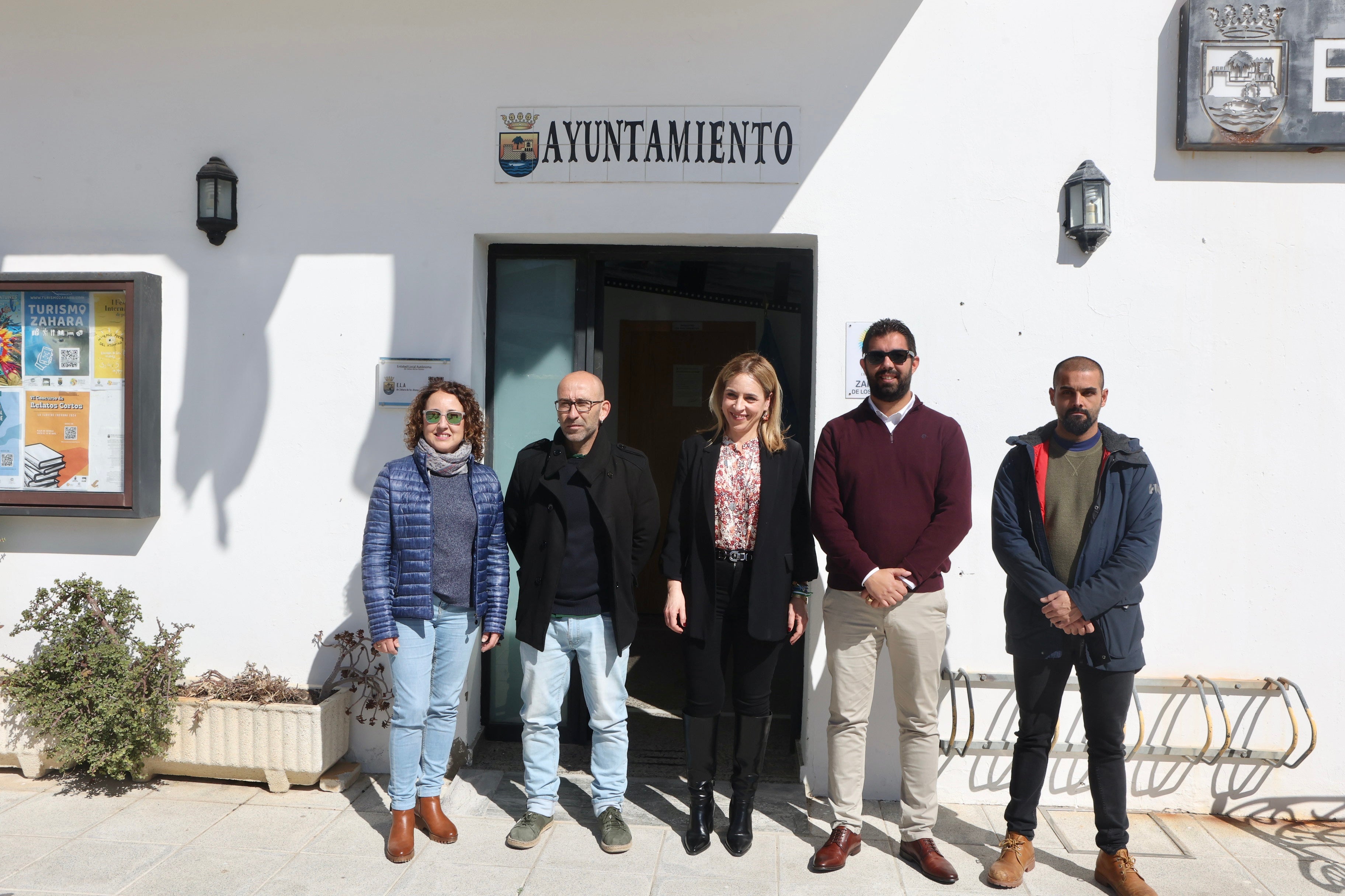 Almudena Martínez evalúa proyectos a desarrollar en Zahara de los Atunes Almudena Martínez evalúa proyectos a desarrollar en Zahara de los Atunes