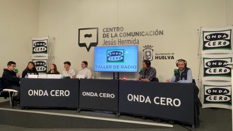 Estudiantes de 4º de ESO del Colegio Moliere, protagonistas de Taller de Radio, en Onda Cero.