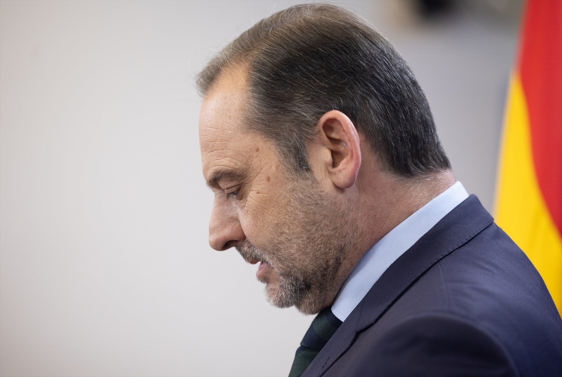 Así será el canal de Youtube de Ábalos para 'tirar de la manta': se llamará 'La Casa en el Aire' y lo producirá su hijo Así será el canal de Youtube de Ábalos para 'tirar de la manta': se llamará 'La Casa en el Aire' y lo producirá su hijo