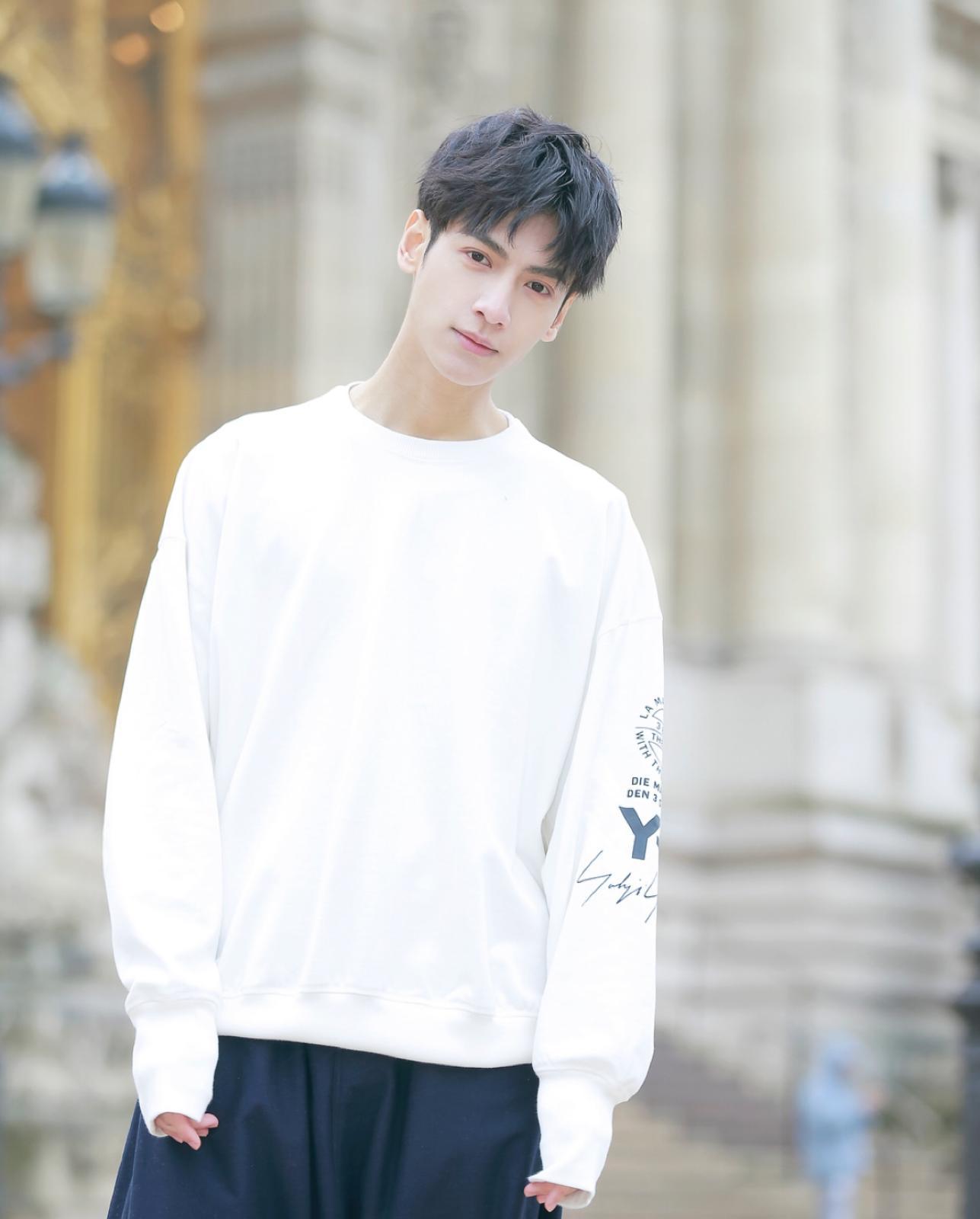 La mujer gallega que estaba dispuesta a abandonar a su familia por el 'estafador del amor' chino La mujer gallega que estaba dispuesta a abandonar a su familia por el 'estafador del amor' chino