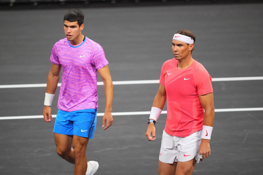 Alcaraz gana a Nadal tras seis bolas de partido en el Slam de Netflix en Las Vegas Alcaraz gana a Nadal tras seis bolas de partido en el Slam de Netflix en Las Vegas