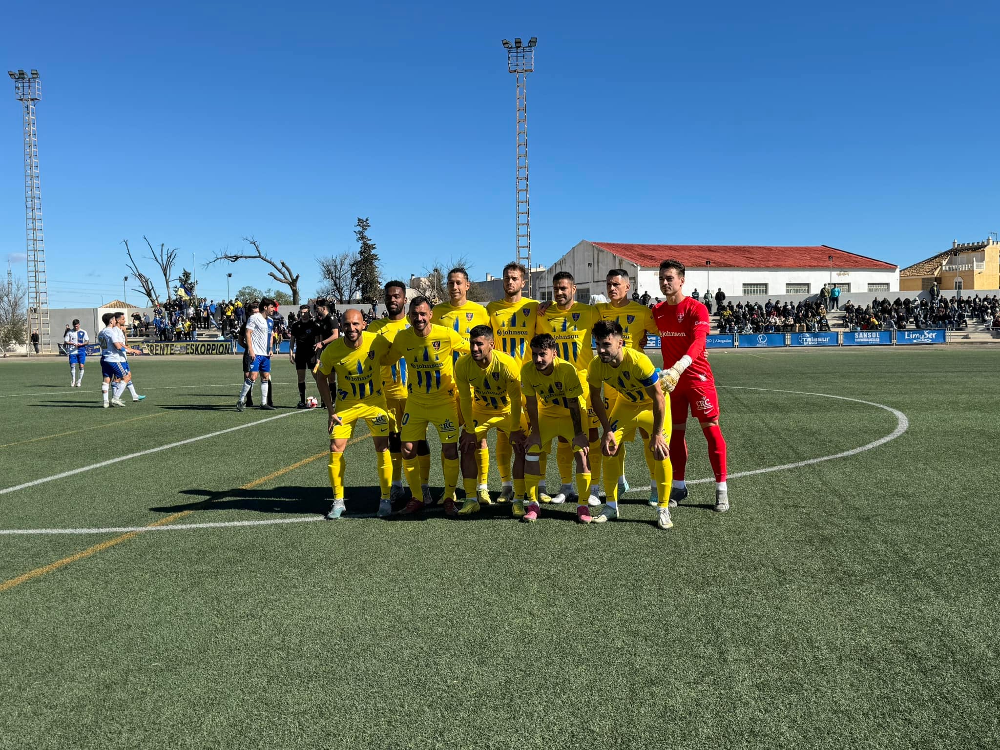 El Orihuela CF sigue mirando hacia arriba tras empatar (0-0) en el difícil campo de La Unión El Orihuela CF sigue mirando hacia arriba tras empatar (0-0) en el difícil campo de La Unión