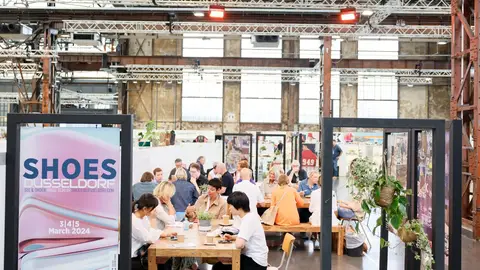 La feria Shoes Dusseldorf se celebra en Alemania. La feria Shoes Dusseldorf se celebra en Alemania.