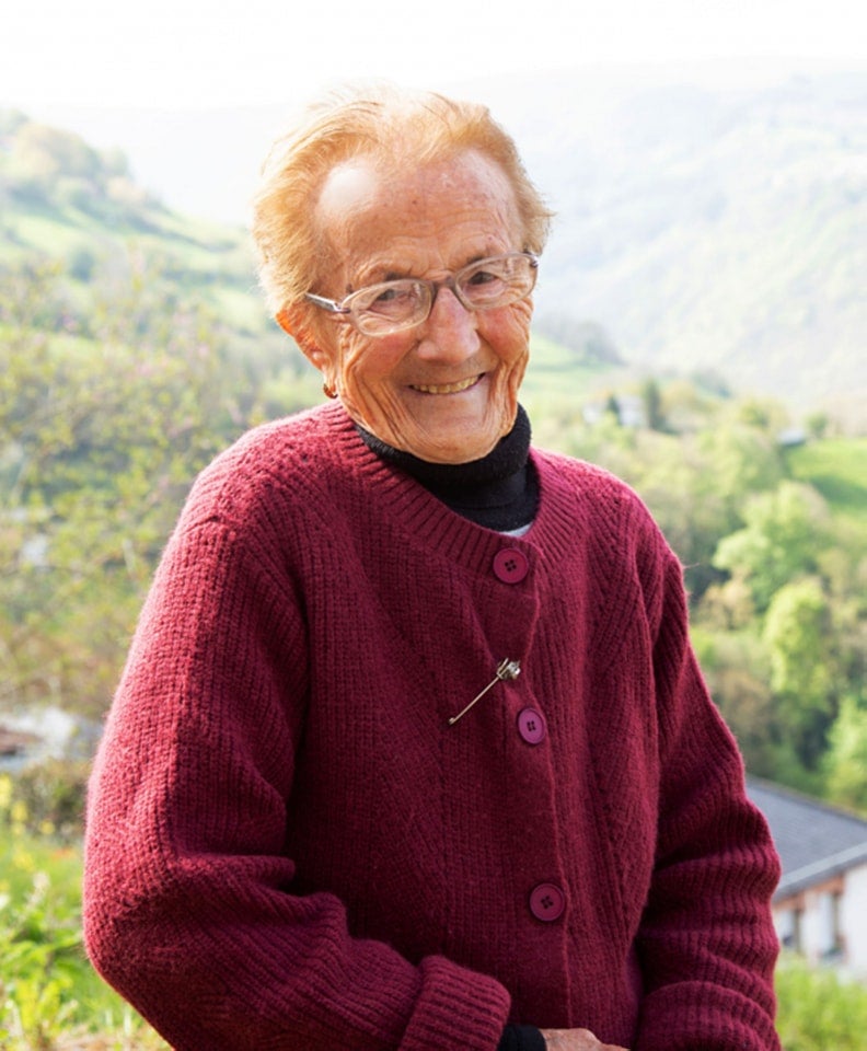 Hablamos con Olimpia Díez, elegida Mujer del Año 2024 de Tineo a sus 100 años Hablamos con Olimpia Díez, elegida Mujer del Año 2024 de Tineo a sus 100 años
