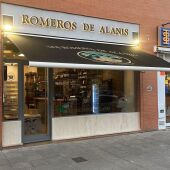 Los Romeros de Alanís emprenden un maravilloso viaje con su nueva abacería, situada en Avenida Alemania 3, barriada los Bermejales