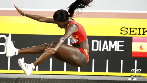 La valenciana Fátima Diame se cuelga el bronce en el Mundial de Glasgox La valenciana Fátima Diame se cuelga el bronce en el Mundial de Glasgox