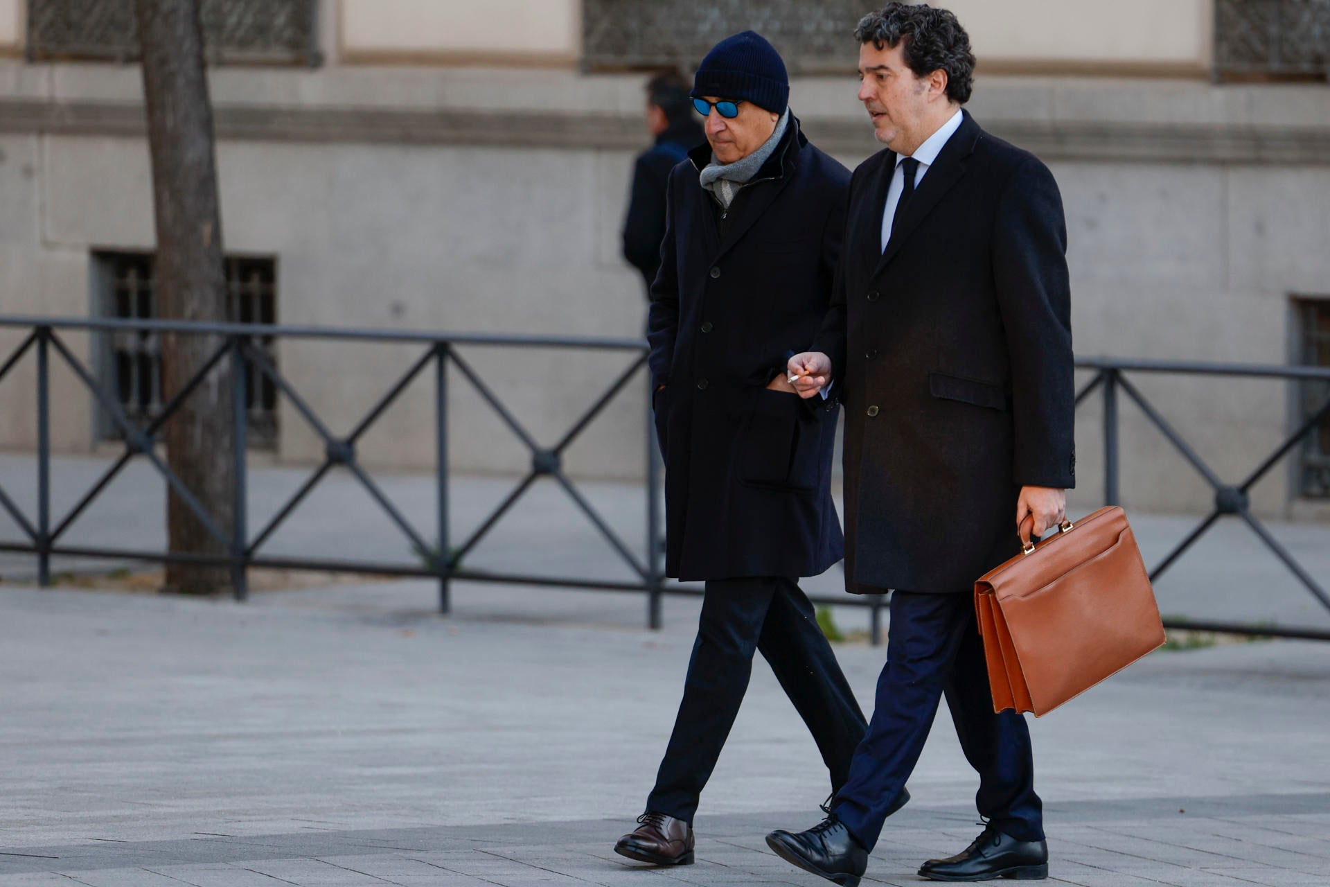 La preocupación de Cueto ante la citación a otro de los implicados: "Le preguntarán por todo, Delcy, las maletas..." La preocupación de Cueto ante la citación a otro de los implicados: "Le preguntarán por todo, Delcy, las maletas..."