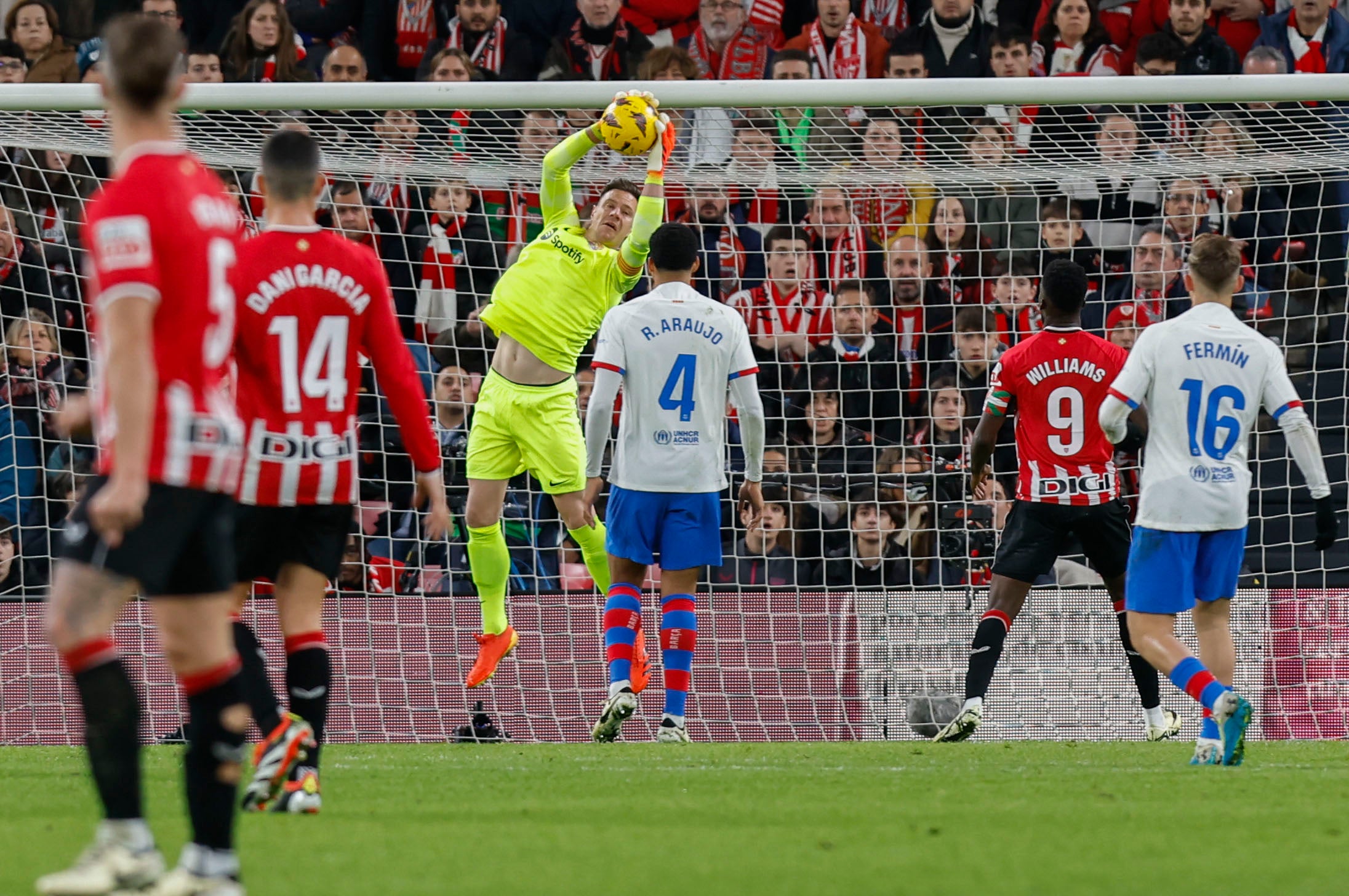 El Barça, incapaç de passar de l'empat a San Mamés (0-0) El Barça, incapaç de passar de l'empat a San Mamés (0-0)