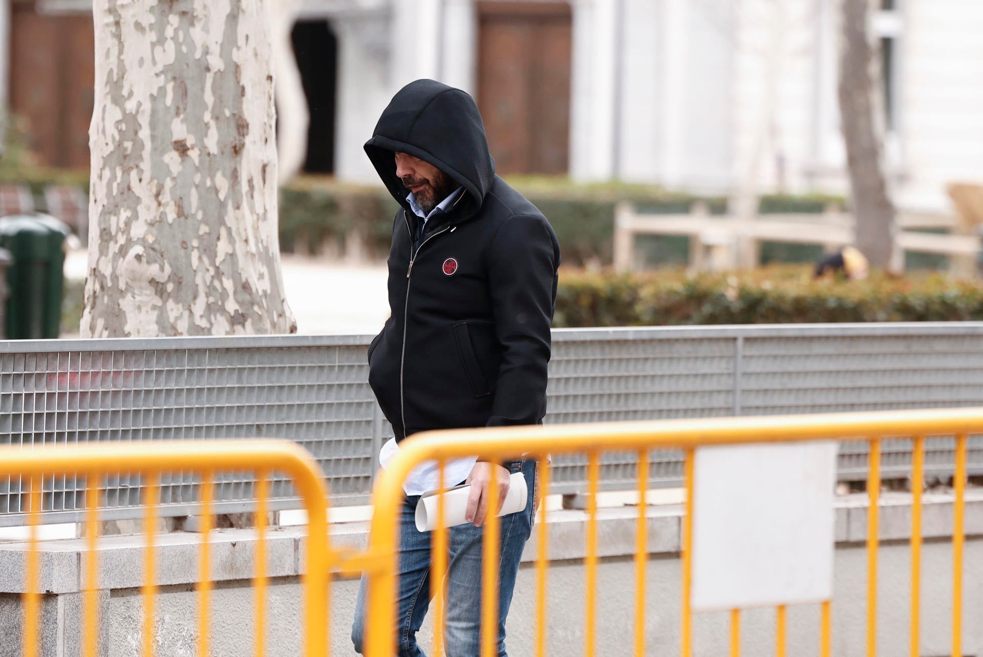 Quién es Víctor de Aldama, el presunto conseguidor de la trama Koldo que ha irrumpido en la comparecencia de Leire Díez Quién es Víctor de Aldama, el presunto conseguidor de la trama Koldo que ha irrumpido en la comparecencia de Leire Díez