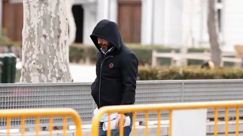 Imagen de archivo del presidente del Zamora CF, Víctor de Aldama, a la salida de la Audiencia Nacional. Imagen de archivo del presidente del Zamora CF, Víctor de Aldama, a la salida de la Audiencia Nacional.