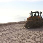 Limpieza playas por parte de la Diputació de València