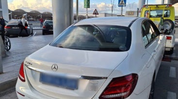 La Policía Local de Elche sanciona en el aeropuerto a nueve vehículos que realizaban labores de taxi sin cumplir los requisitos La Policía Local de Elche sanciona en el aeropuerto a nueve vehículos que realizaban labores de taxi sin cumplir los requisitos