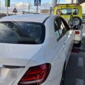 El vehículo inmovilizado por la Policía Local de Elche en el Aeropuerto Alicante-Elche 'Miguel Hernández'. 