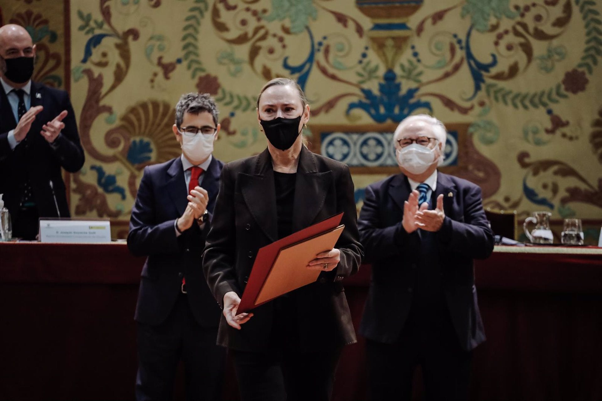 Dimite Laura García Lorca como miembro del Patronato García Lorca tras las declaraciones de quien iba a ser el nuevo director Dimite Laura García Lorca como miembro del Patronato García Lorca tras las declaraciones de quien iba a ser el nuevo director