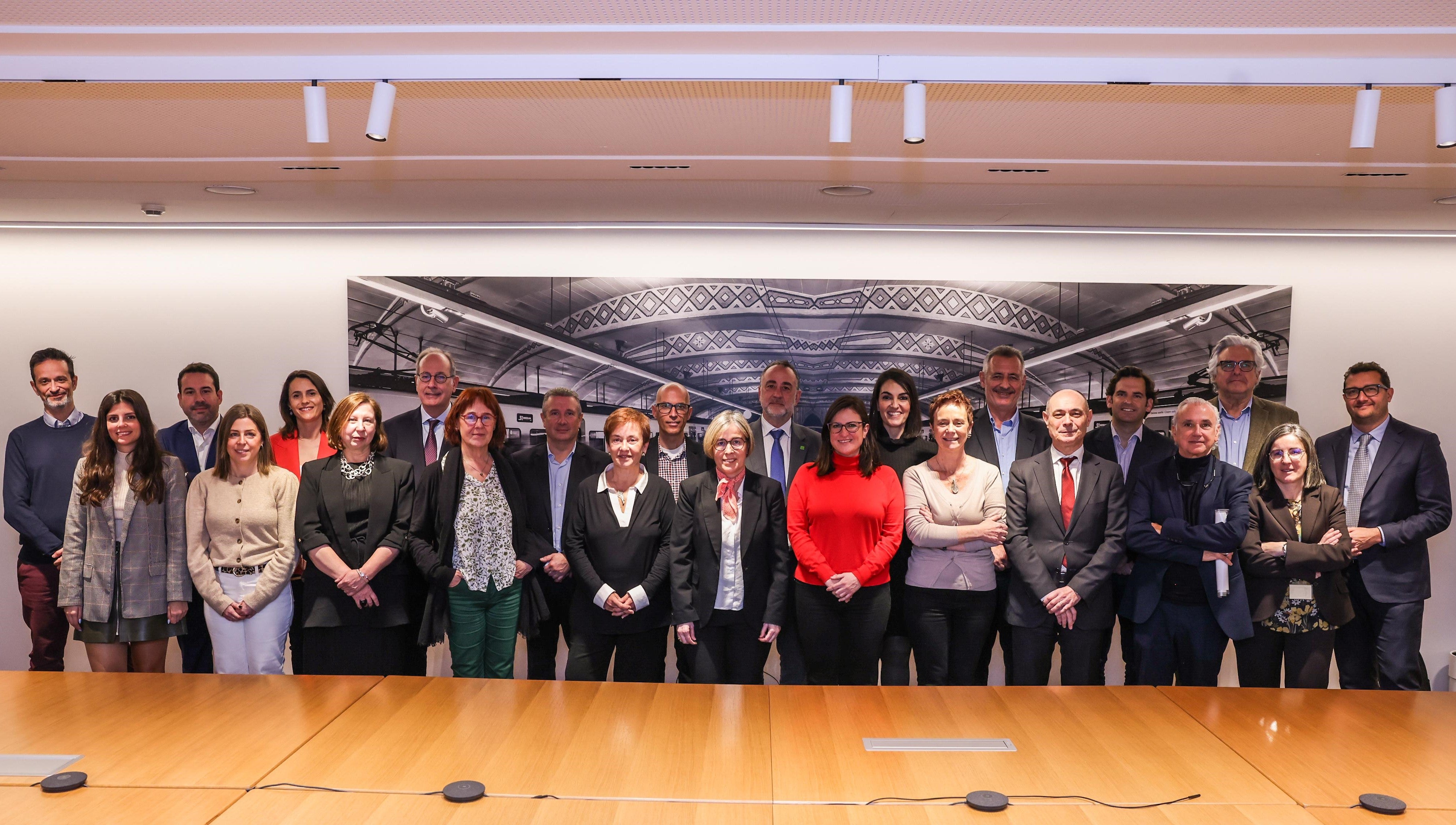 Trabajadoras del transporte de Alicante víctimas de violencia de género podrán cambiar de empresa y de ciudad Trabajadoras del transporte de Alicante víctimas de violencia de género podrán cambiar de empresa y de ciudad