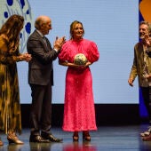 La cocinera Begoña Rodrigo recoge el premio 3 Soles Repsol en Cartagena
