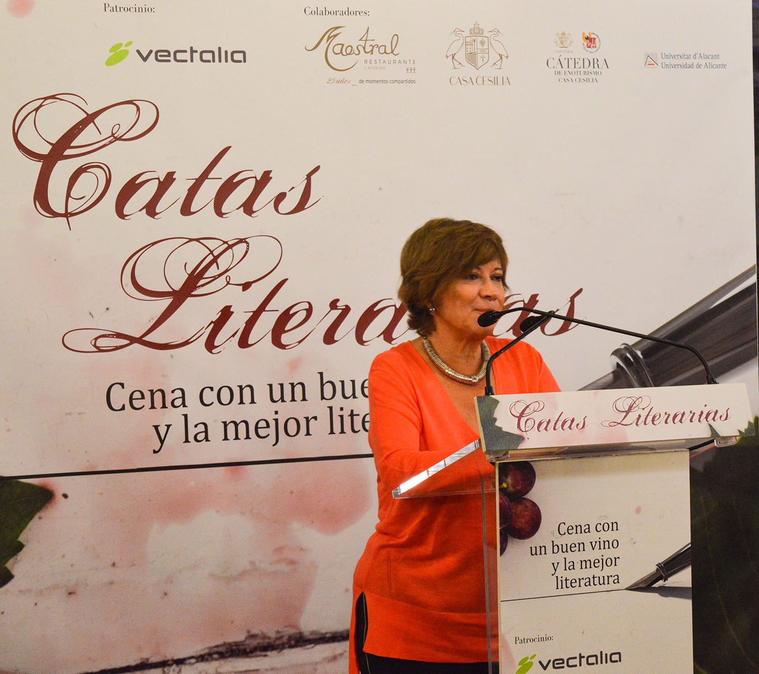 Nativel Preciado nos presenta su última novela 'Palabras para Olivia' Nativel Preciado nos presenta su última novela 'Palabras para Olivia'