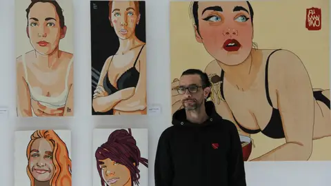 Fumantwo expone una selección de su obra más reciente en el Centro Cultural Lecrác de Palencia .