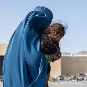 Silenciadas y reprimidas: las mujeres afganas continúan con su exilio interno