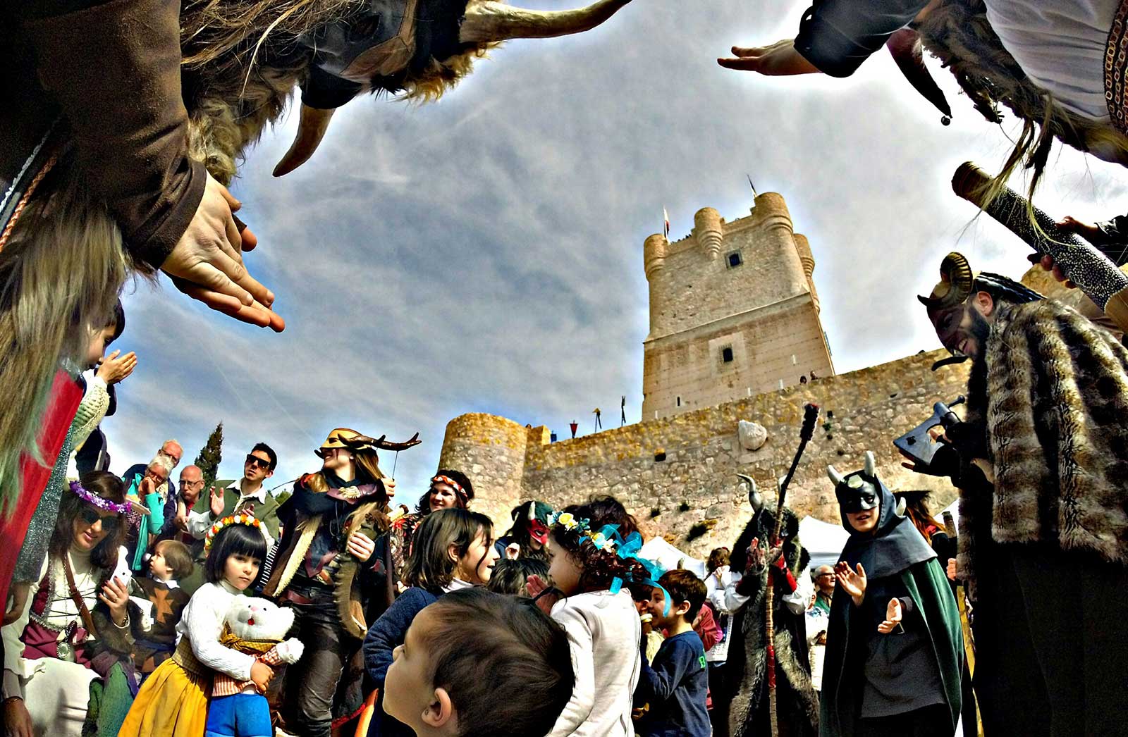 Villena nos invita a revivir su historia en la Fiesta del Medievo Villena nos invita a revivir su historia en la Fiesta del Medievo