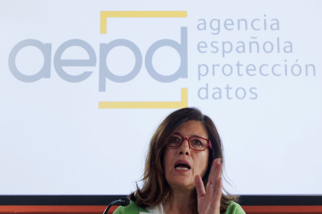 La Agencia Española de protección de Datos prohíbe a Worldcoin seguir recopilando en España datos del iris La Agencia Española de protección de Datos prohíbe a Worldcoin seguir recopilando en España datos del iris