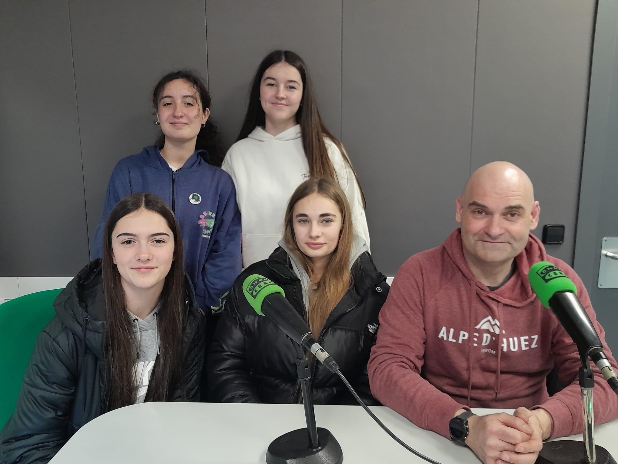 El francés se practica hablando El francés se practica hablando