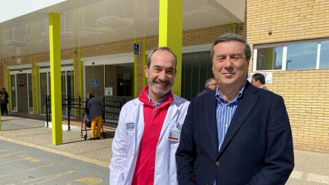Marciano G&oacute;mez, conseller de sanidad y Pascual Pastor, gerente Hospital Comarcal Marina Baixa